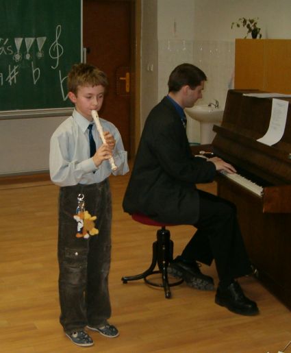 Z přehrávek - tř. p.uč. Komárka